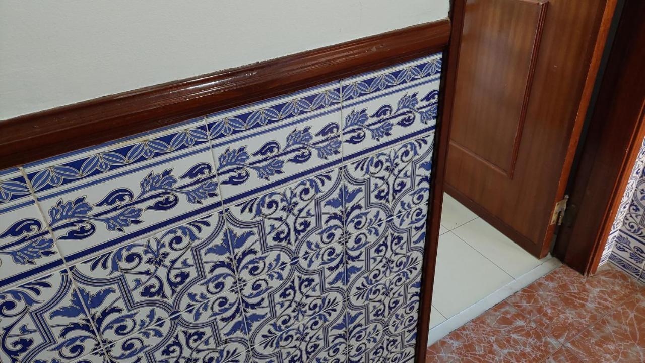 Appartement Enjoy Lisbon Cascais Sintra 1200 Metres To Metro Blue Line Sintra Rail Line Free Parking à Amadora Extérieur photo