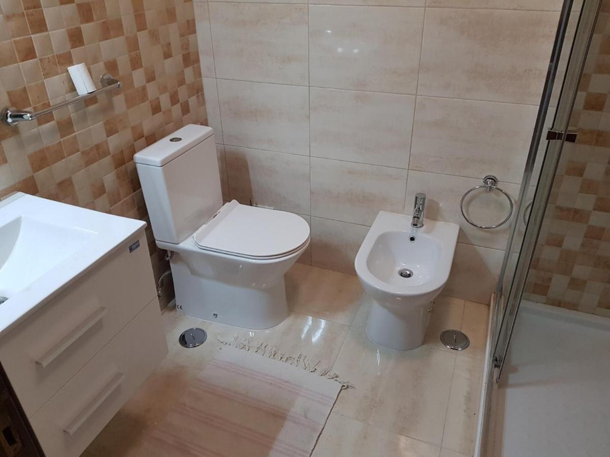 Appartement Enjoy Lisbon Cascais Sintra 1200 Metres To Metro Blue Line Sintra Rail Line Free Parking à Amadora Extérieur photo